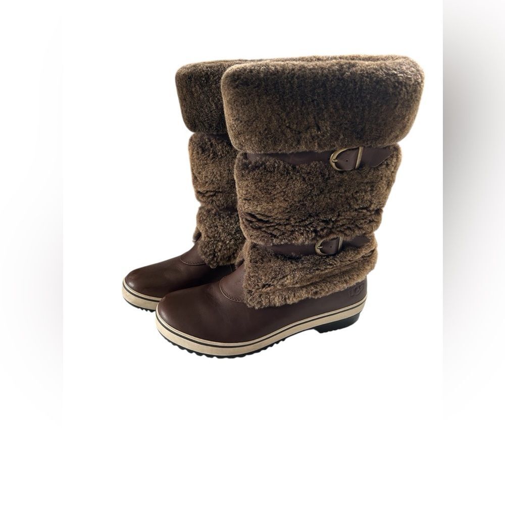 Ugg Lilyan Brown Stout Shearling  Women's Boots Size 9